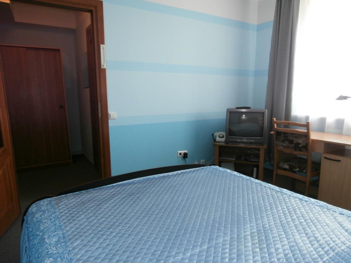 Hotel Muhavets Pruzhany Exterior photo