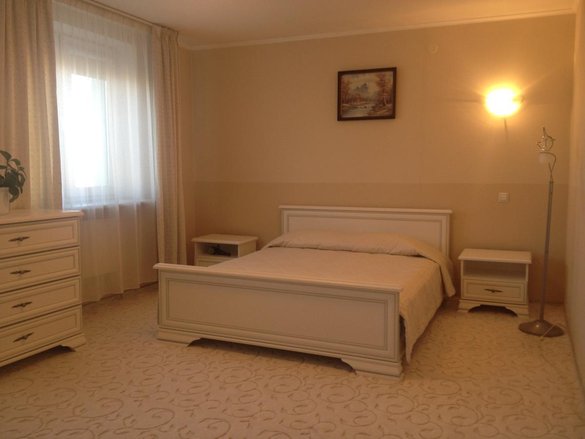 Hotel Muhavets Pruzhany Exterior photo